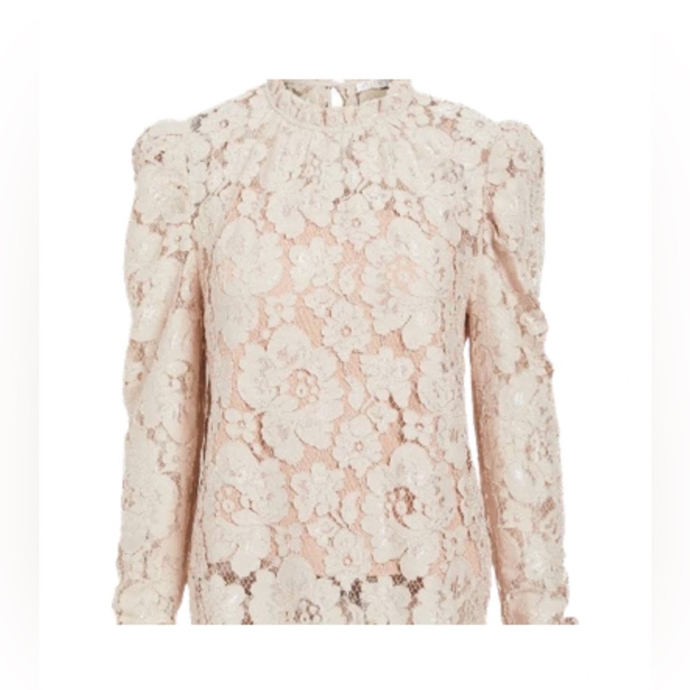 Way lace cream top